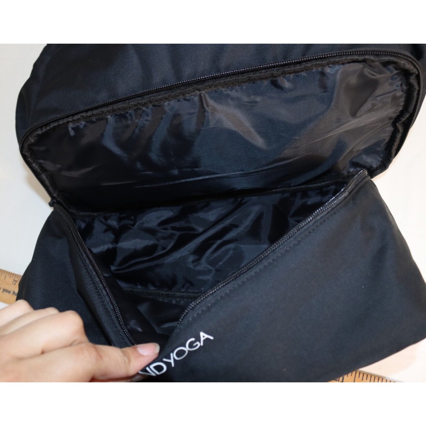 BEYOND YOGA NWT Convertible Gym Bag Backpack -Black Back Pack / Carrying Case