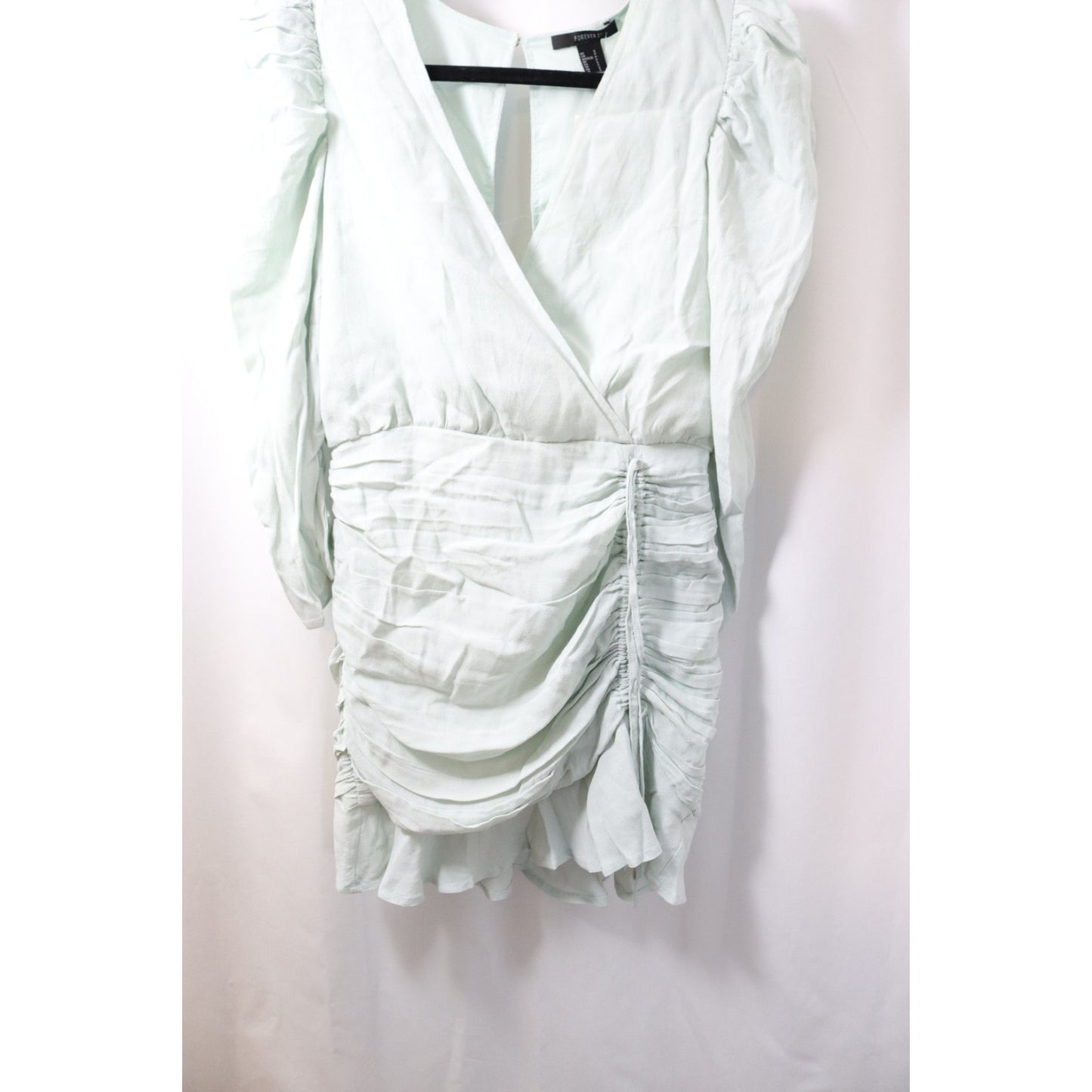 NWT Forever 21 Small Light Green Dress Bodycon V Neck Ruching Long Sleeve