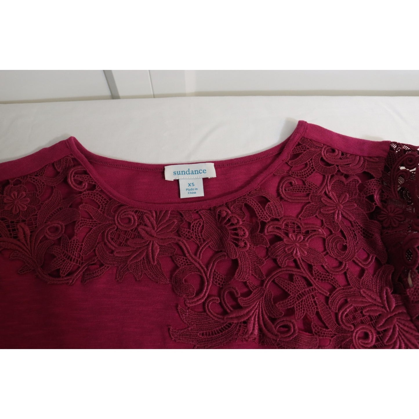 Sundance Short Sleeve Top XS Lace Purple Short Sleeve