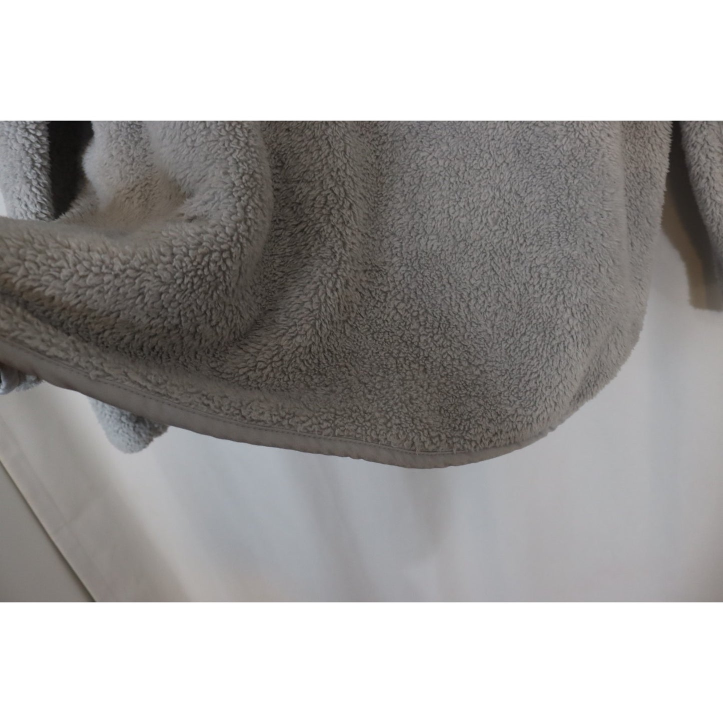 H Halston Studio Large Grey Sweater 1/2 Zip