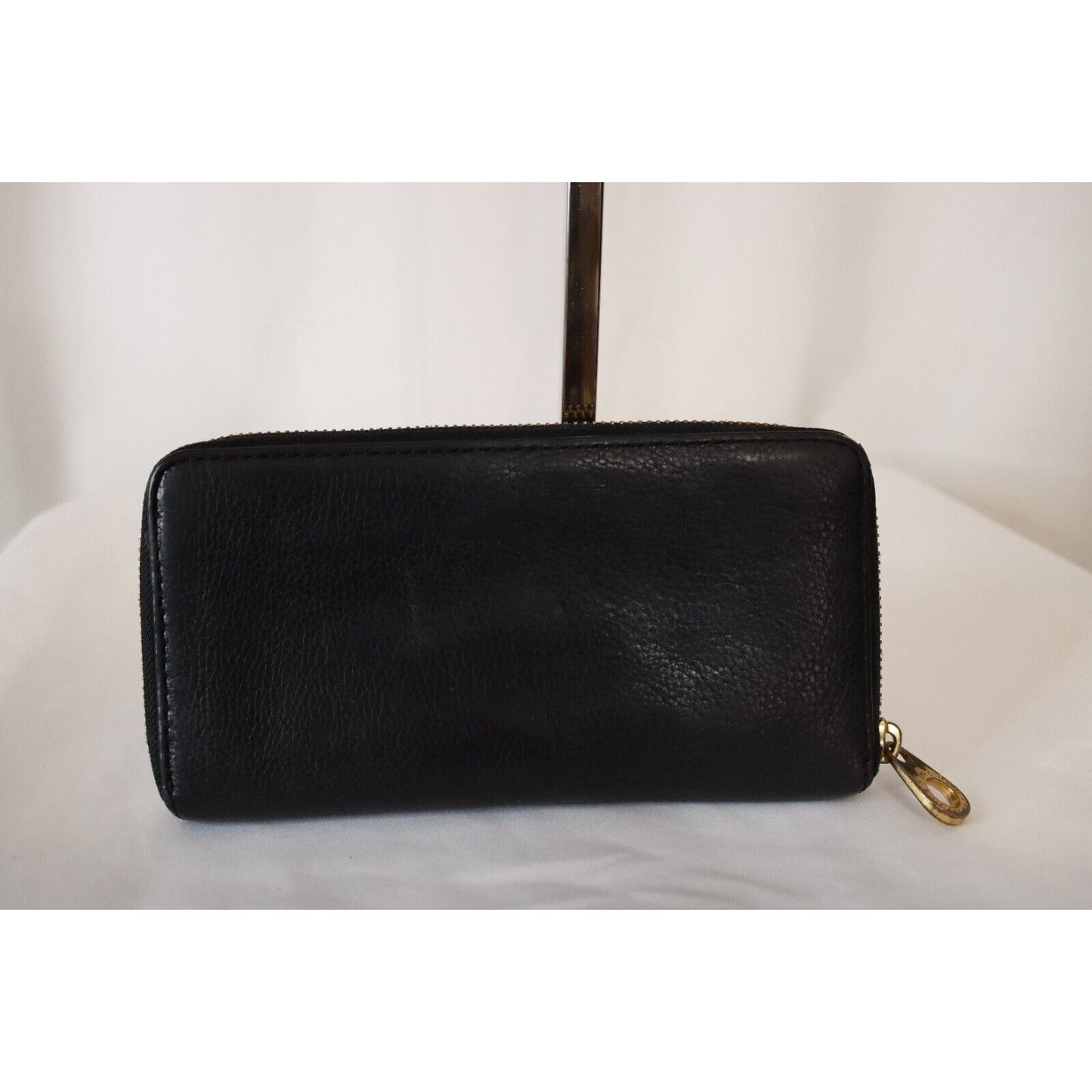 Marc by Marc Jacobs Standard Supply Leather Zip Around Wallet FLAW