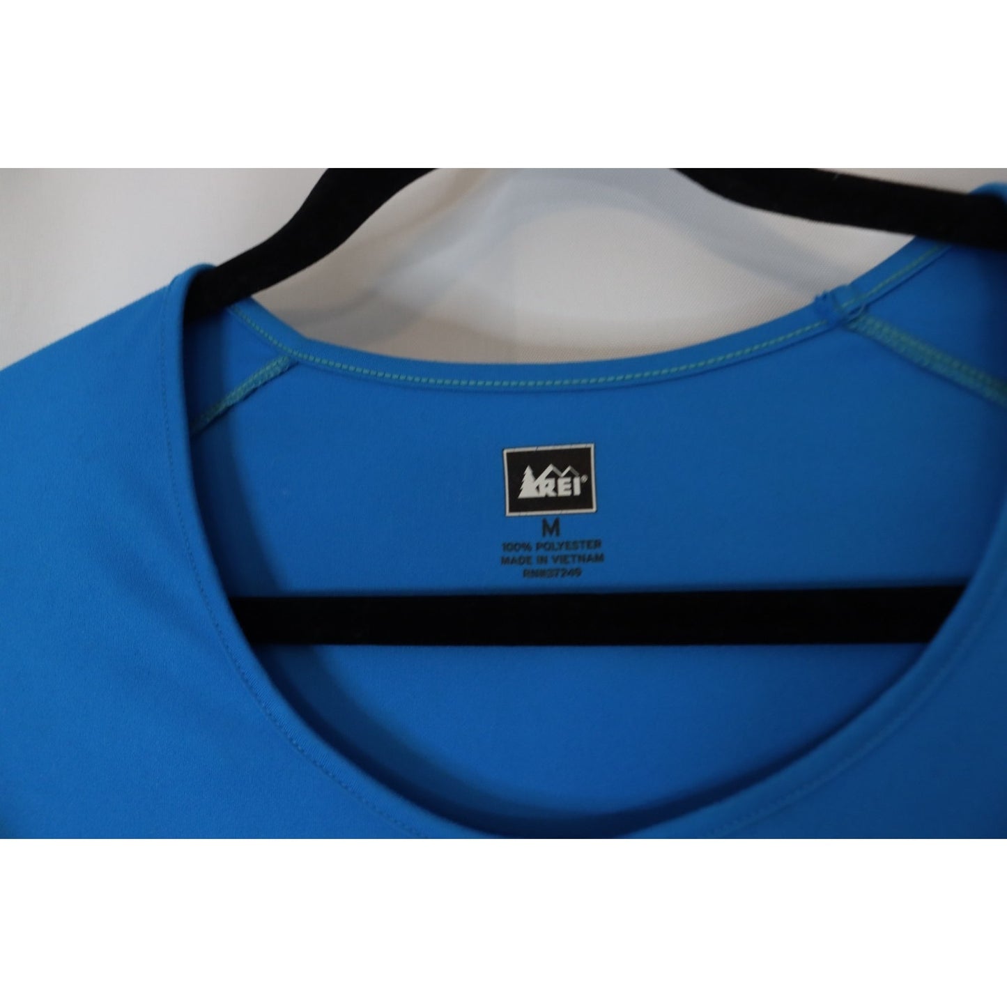 REI Blue Medium Short Sleeve Top Sports Mesh Armpits