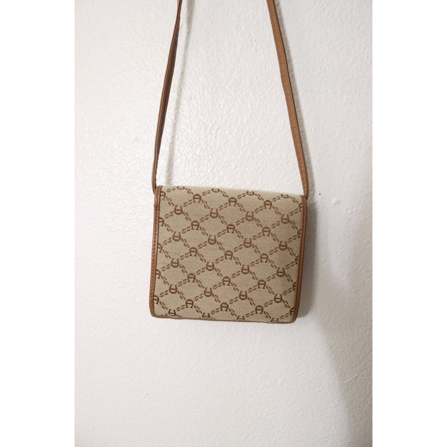 Etienne Aigner Crossbody Wallet Detachable Strap