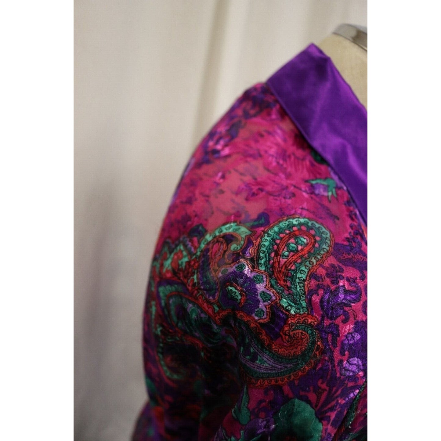 Vintage 90s Victoria’s Secret Gold Label Floral Midi Kimono Robe ~ M/L w/tie