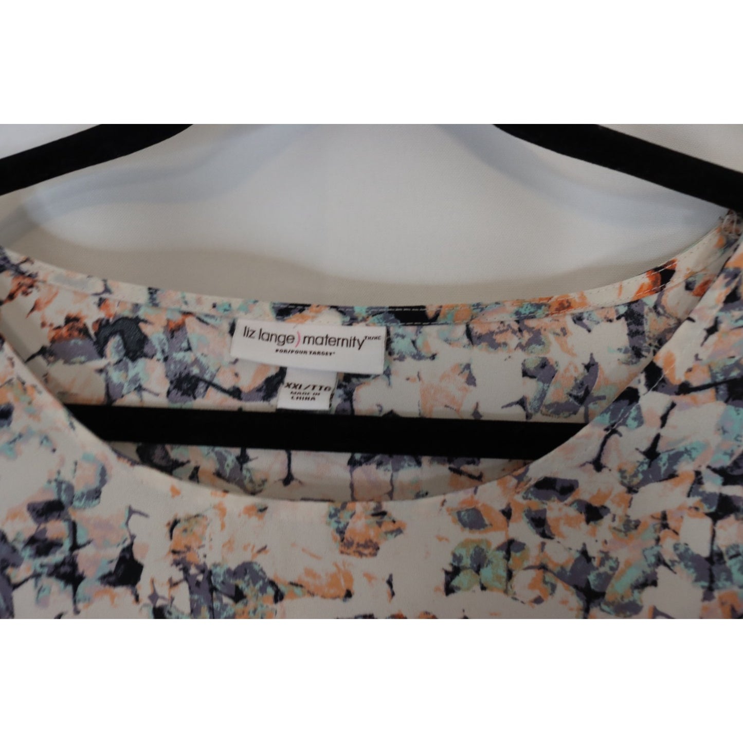 Liz Lange Maternity XXL Top Abstract Short Sleeve Polyester