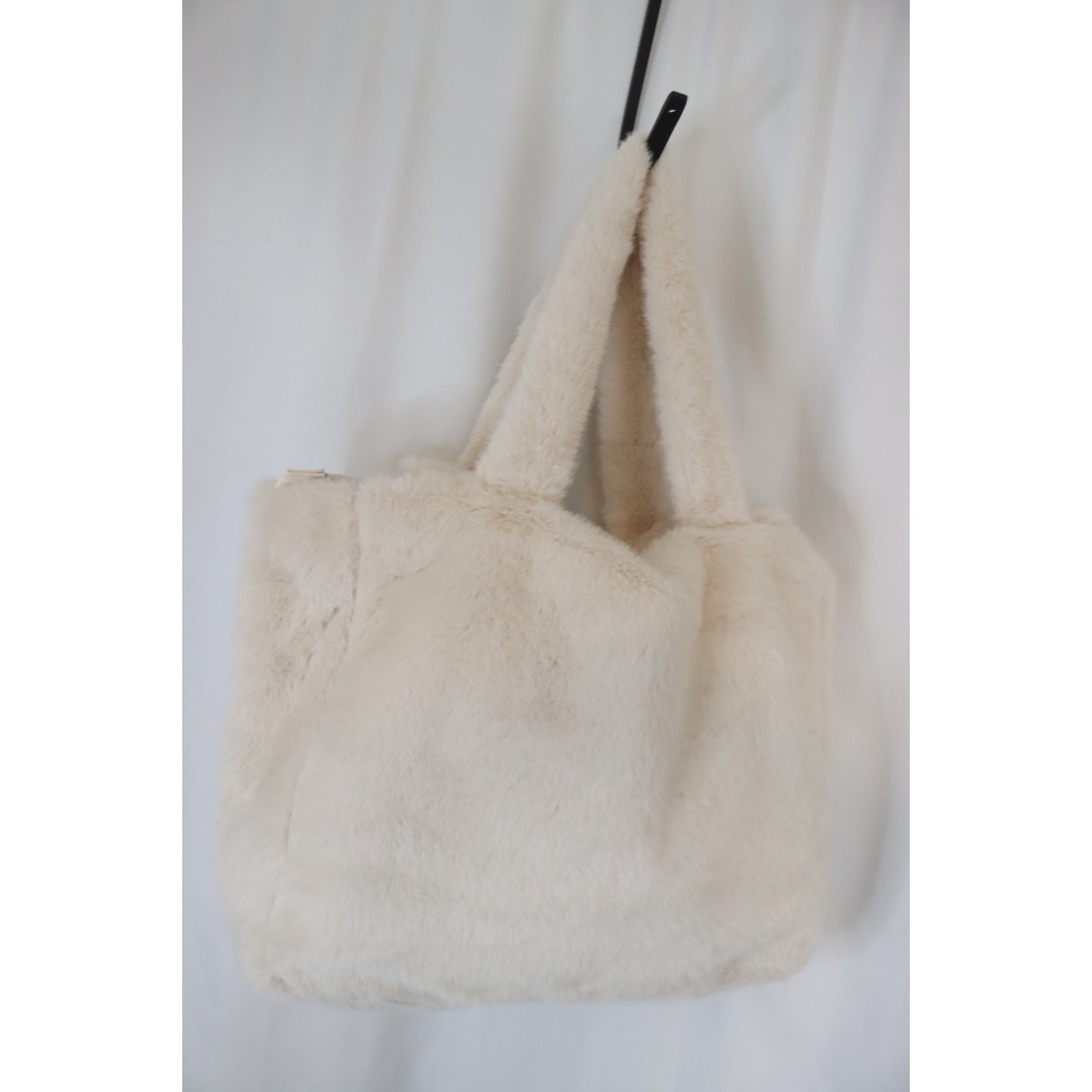 NWT White Faux Fur Victoria's Secret Shoulder Bag