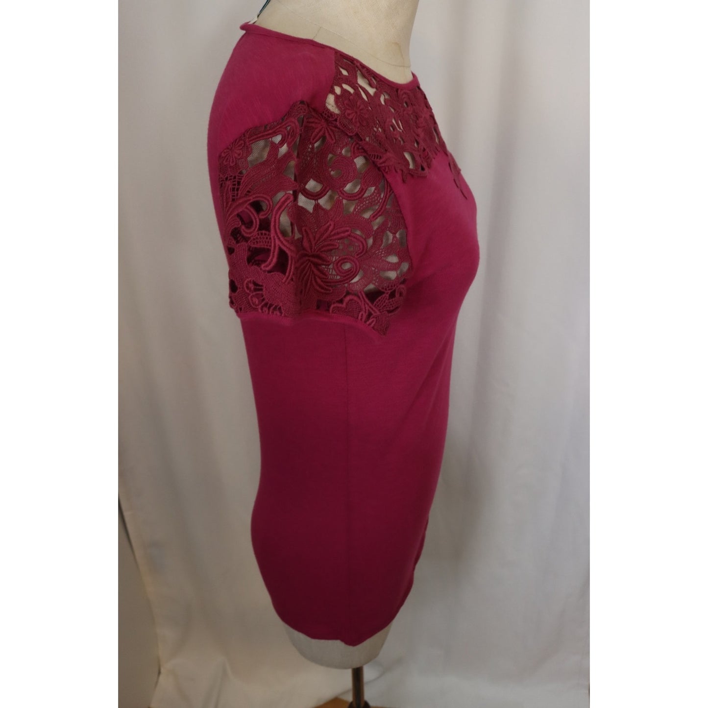 Sundance Short Sleeve Top XS Lace Purple Short Sleeve