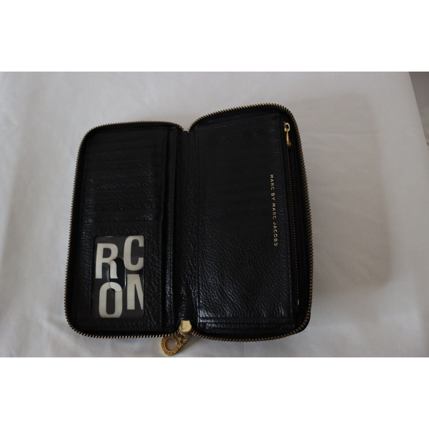 Marc by Marc Jacobs Standard Supply Leather Zip Around Wallet FLAW