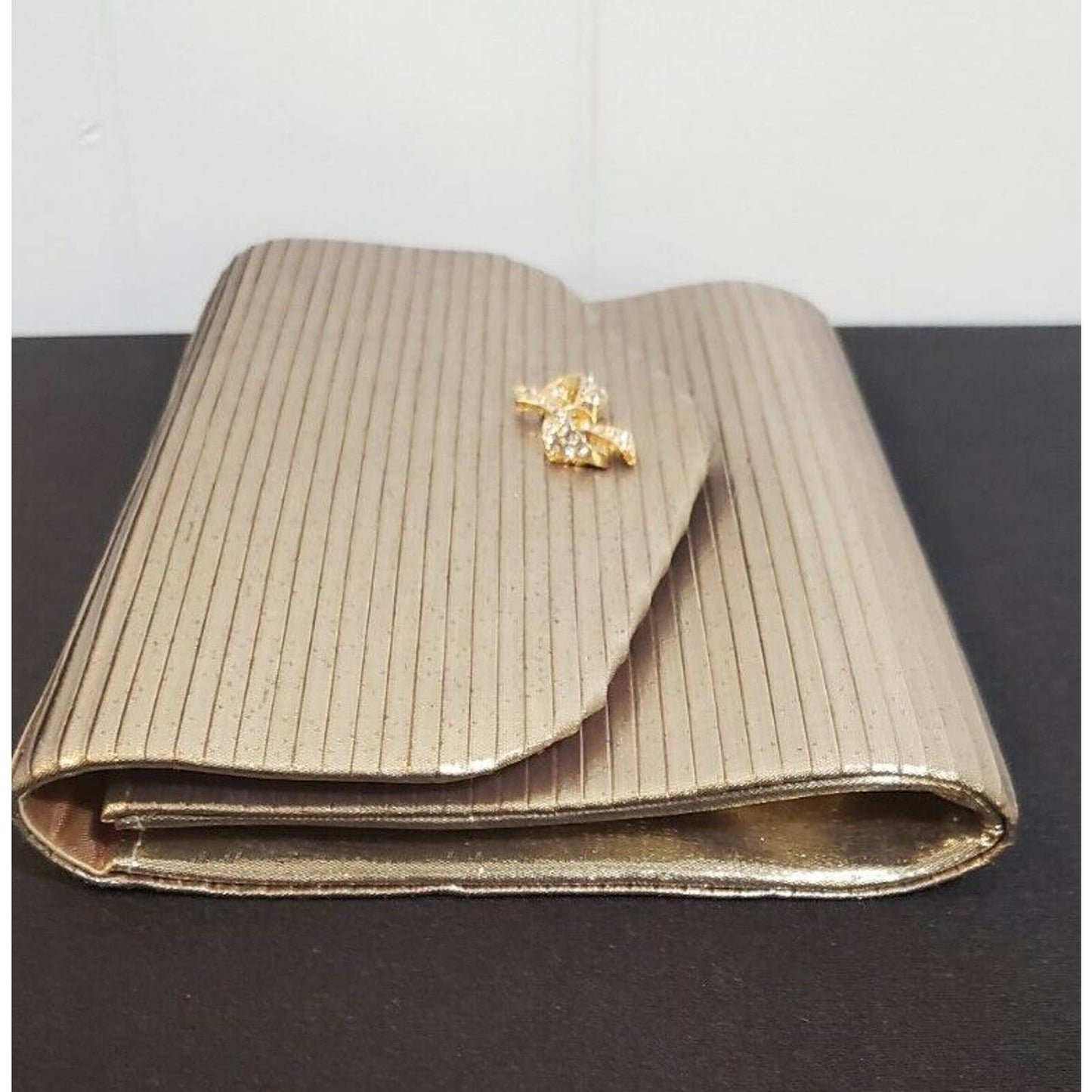 Accessory Lady Gold Crossbody/Clutch